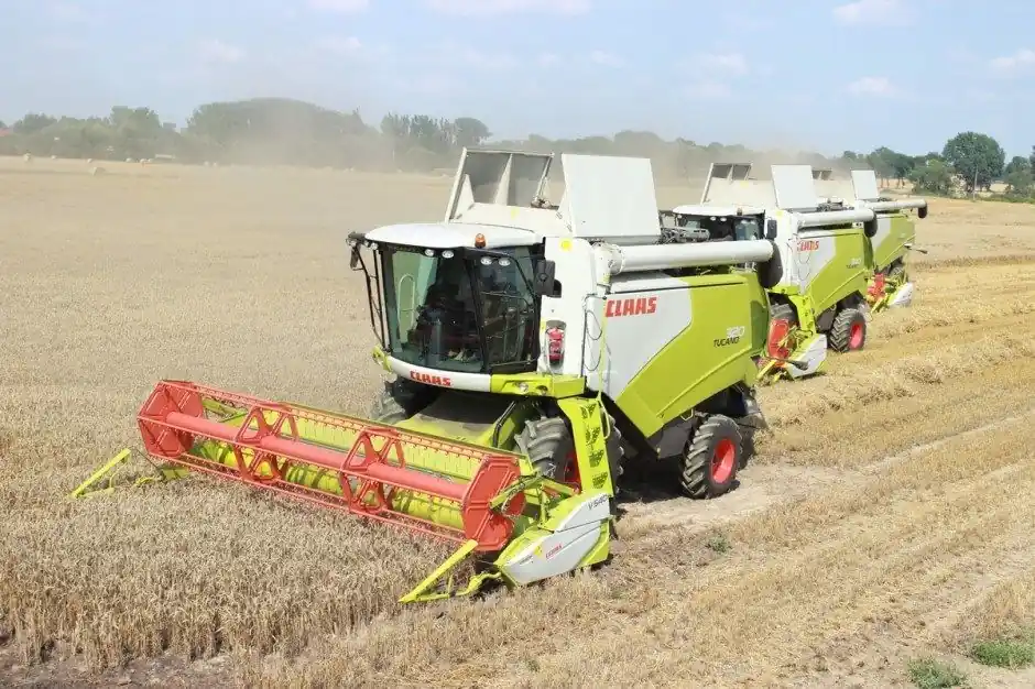 Szybka wysyłka Przysłona napędu motowideł prawa strona 3,9-5,I m hederu Claas 728055